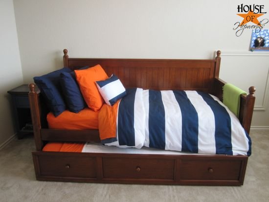 The Boy Is Seeing Stripes Pb Knock Off Boy Bedding House Of Hepworths