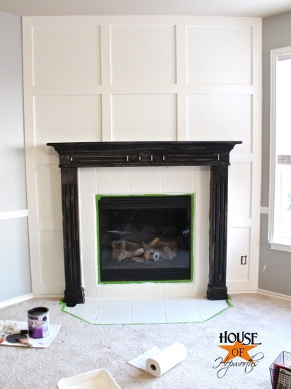 A Dramatic Fireplace Makeover White Moulding Black Mantel