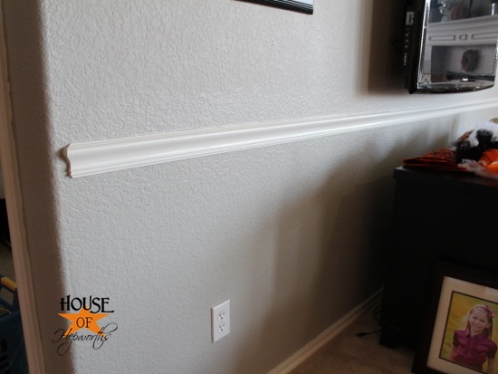 Chair Rail Corners : How To Join Interior Trim And Moldings Hometips - This collection of tile trim corner pieces singles out a very difficult area to connect, and gives some very attractive options for that installation point.