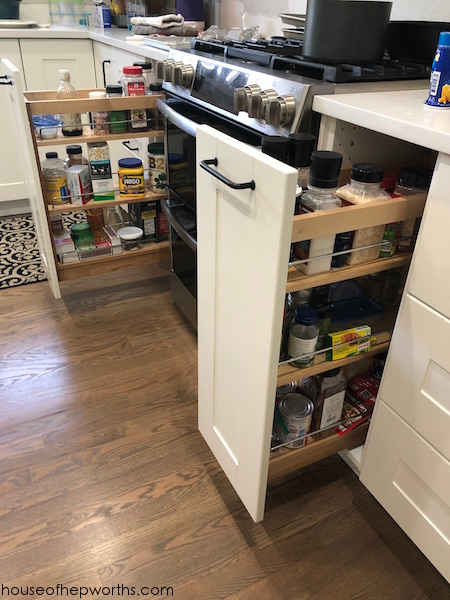 Customized kitchen pantry - IKEA Hackers