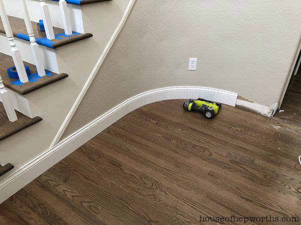 Bend a baseboard on a curved wall