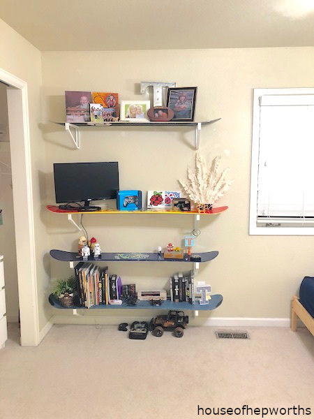 snowboard diy floating shelves