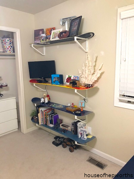 snowboard diy floating shelves